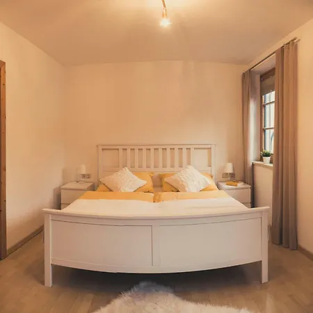 Postwirt Apartment *