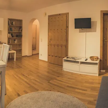 Postwirt Apartment *
