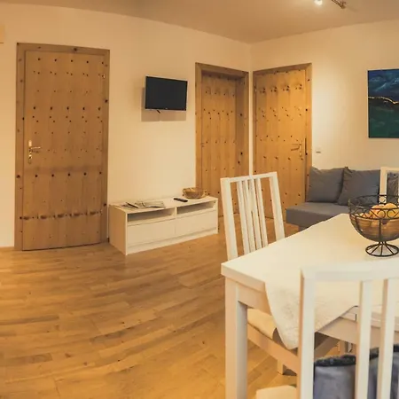 Postwirt Apartment *